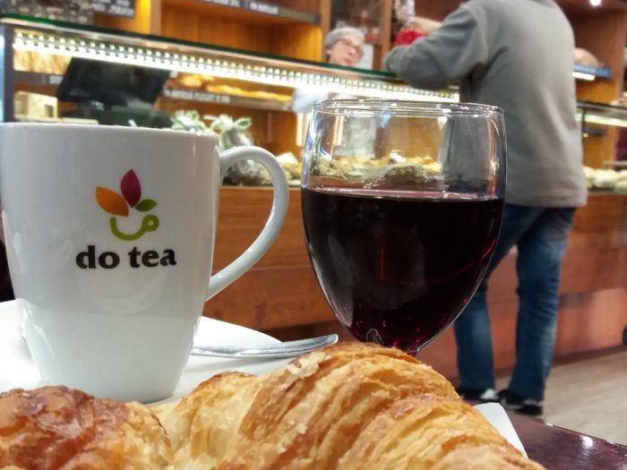 Over leven in Spanje Ontbijten met wijn